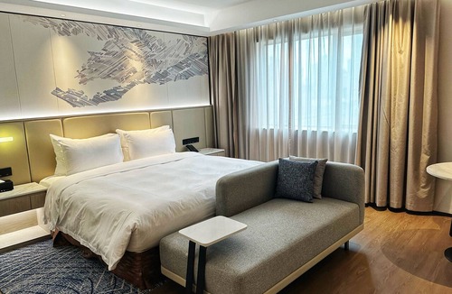 Hong Kou Hotel | Courtyard by Marriott Shanghai Hongkou