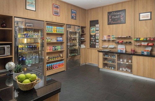Saint - Martin - du - Touch Hotel | Courtyard by Marriott Toulouse Airport