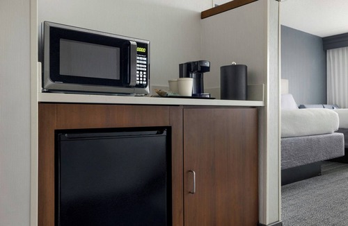 Farmingdale Hotel | Courtyard by Marriott Republic Aprt Long Island/Farmingdale