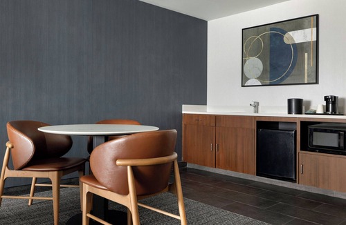 Farmingdale Hotel | Courtyard by Marriott Republic Aprt Long Island/Farmingdale