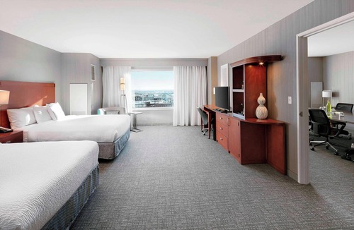Downtown Indianapolis Hotel | Courtyard by Marriott Indianapolis Downtown