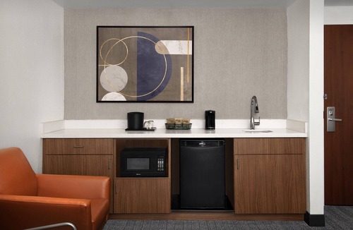 Southside Hotel | Courtyard by Marriott Jacksonville Flagler Center