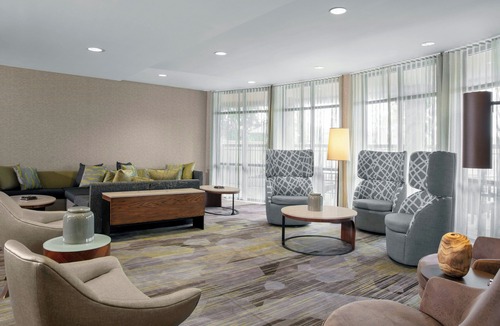 Arlington Hotel | Courtyard by Marriott Jacksonville I-295/East Beltway
