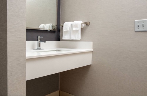 Panama City Hotel | Courtyard by Marriott Panama City