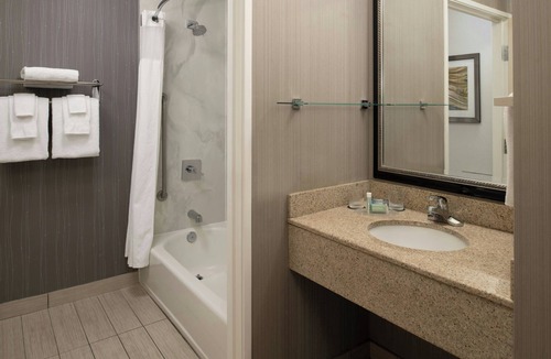 Nut Tree Hotel | Courtyard by Marriott Vacaville