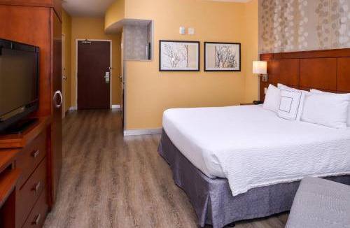 Hesperia Hotel | Courtyard by Marriott Victorville Hesperia