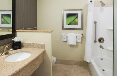 Hesperia Hotel | Courtyard by Marriott Victorville Hesperia