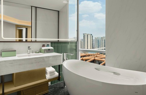 Cuiping District Hotel | Courtyard By Marriott Yibin