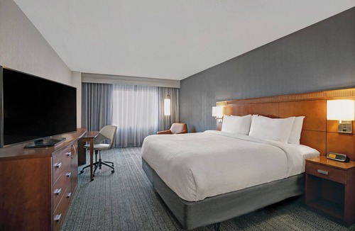 Elmhurst Hotel | Courtyard Chicago Elmhurst/Oakbrook Area
