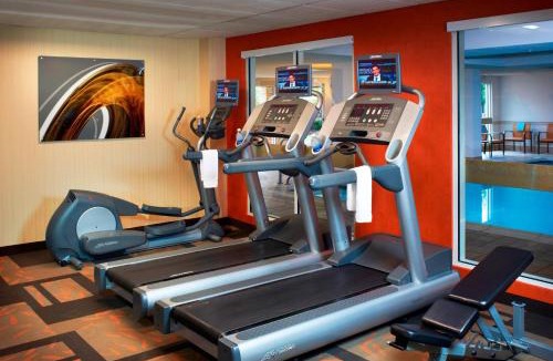 Middleburg Heights Hotel | Courtyard Cleveland Airport South