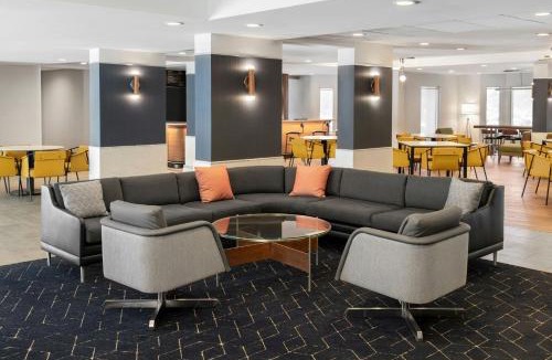 Middleburg Heights Hotel | Courtyard Cleveland Airport South