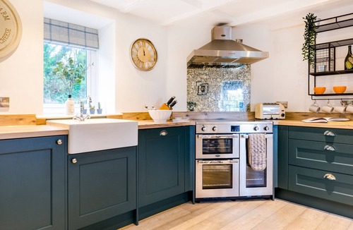 Delabole Cottage | Courtyard Cottage - Within the Helland Barton Farm Collection
