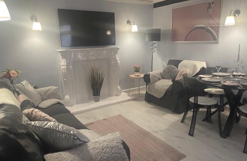 Belper Apartment | Courtyard Holiday Apartments