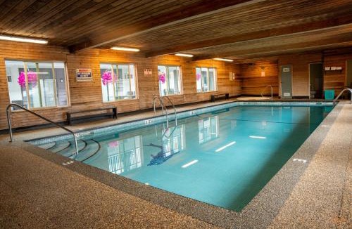 Vernon Cabin | Courtyard Inn Vernon