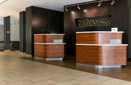 West Hyattsville Hotel | Courtyard Largo Medical Center Drive