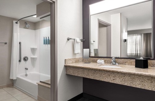 Westampton Hotel | Courtyard Mt. Holly Westampton
