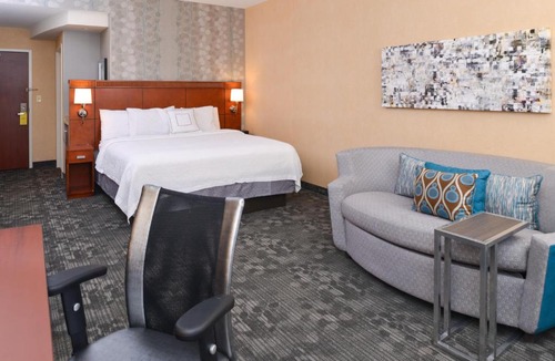 Monroeville Hotel | Courtyard Pittsburgh Monroeville