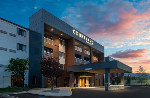 Reno/Tahoe Airport Hotel | Courtyard Reno