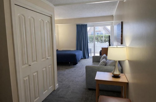 Hyannis Apartment | Courtyard Resort