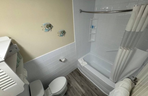 Hyannis Hotel | Courtyard Resort