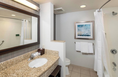 Ivey Ranch - Rancho Del Oro Hotel | Courtyard San Diego Oceanside