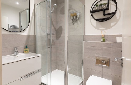 Southampton City Centre Apartment | Courtyard View