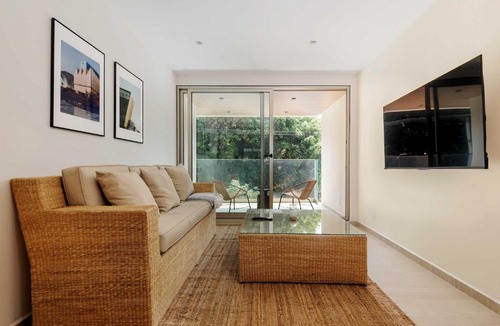 Hipodromo Apartment | Cova by Wynwood House