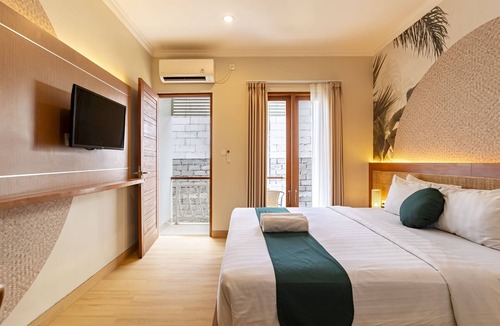 Renon Hotel | Cove Vin Stay