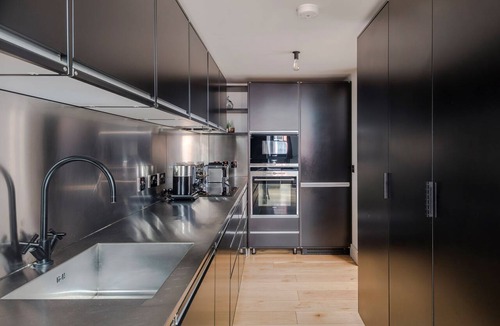 London City Centre Apartment | Covent Garden Penthouse · Terrace · Sleeps 8