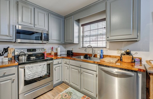 Cashiers Cabin | Covered Deck & Fire Pits: Cabin in Cashiers
