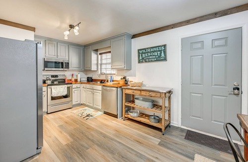 Cashiers Cabin | Covered Deck & Fire Pits: Cabin in Cashiers