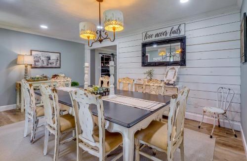 Olmstead House | Covered Patio, Fire Pit & Grills: Olmstead Getaway