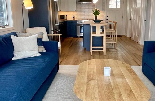 Sebascodegan Island House | Coveside! Designer decor, waterfront, AC, 2 Bedroom in Harpswell.
