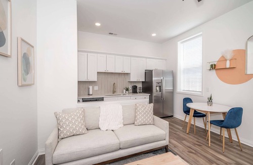 Covington Condo | Covington Charm 202 S