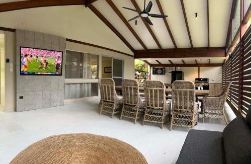 Brisbane Waterfront House | Cowan Lodge