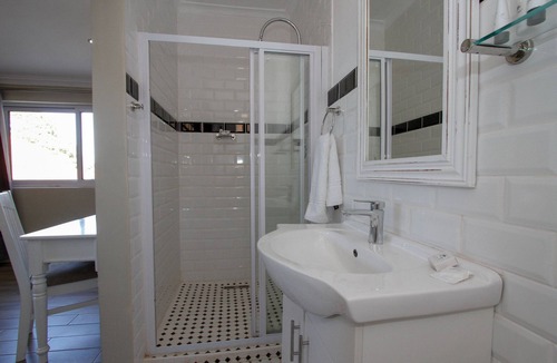 Essenwood Bed & Breakfast | Coweys Corner