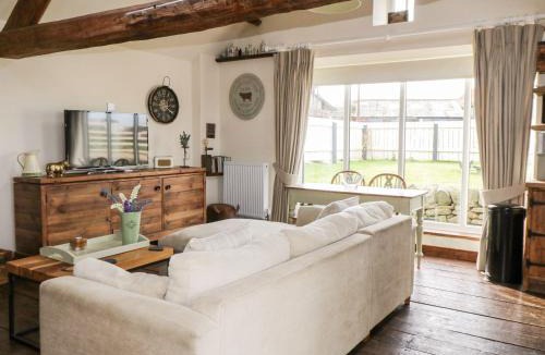 Whitby House | Cowshed