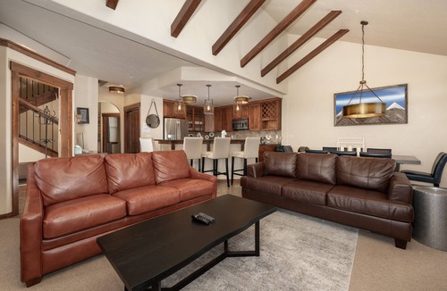 Fraser Condo | Cozens Pointe B-301 3 Bedroom Condo by RedAwning