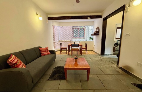 Malleshwaram West Apartment | Cozy 1-bedroom apartment in Bangalore Malleswaram