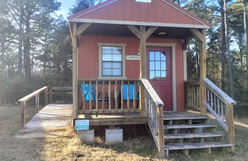 Salesville Cabin | Cozy 1-bedroom cabin in peaceful Salesville with AC