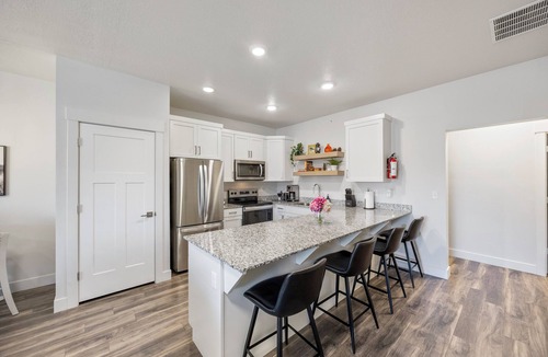 Midway Condo | Cozy 1-bedroom condo in enchanting Midway