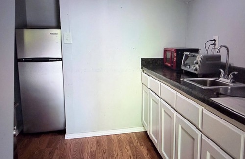 Fayetteville House | Cozy 1-bedroom house with AC in safe neighborhood close to hospital and base