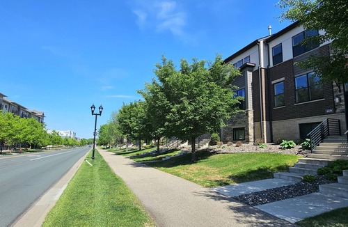 Eagan Apartment | Cozy 1-bedroom in a shared townhome 10 min from airport and Mall of America