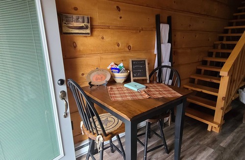 Selinsgrove Apartment | Cozy 1-bedroom studio in adorable Selinsgrove with AC and amenities
