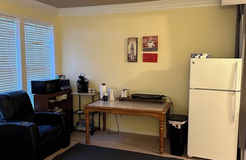 Ashburn Apartment | Cozy 1-bedroom studio type living in tranquil Broadlands with AC & private bath.