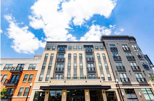 East Walnut HIlls Apartment | Cozy 10BR 10BA combined Apartment Near Downtown Cincinnati