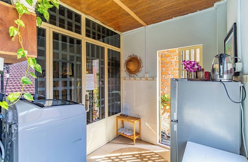 Chamkar Mon Apartment | Cozy 1990s Khmer Style Flat in Heart of Tonle Bassac