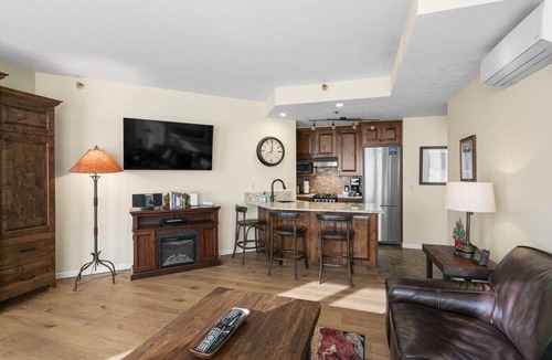 Downtown Park City Condo | Cozy 1BDR Condo - Heart of Town; Walk Everywhere!