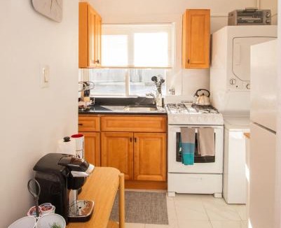 Emerson Gardens Apartment | Cozy 1Bed, 1Bath in Brookline, MBTA