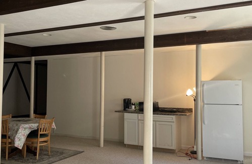 Brooklandville House | Cozy 1bedroom suite with a bowling alley! Family friendly- 10 min away from mall